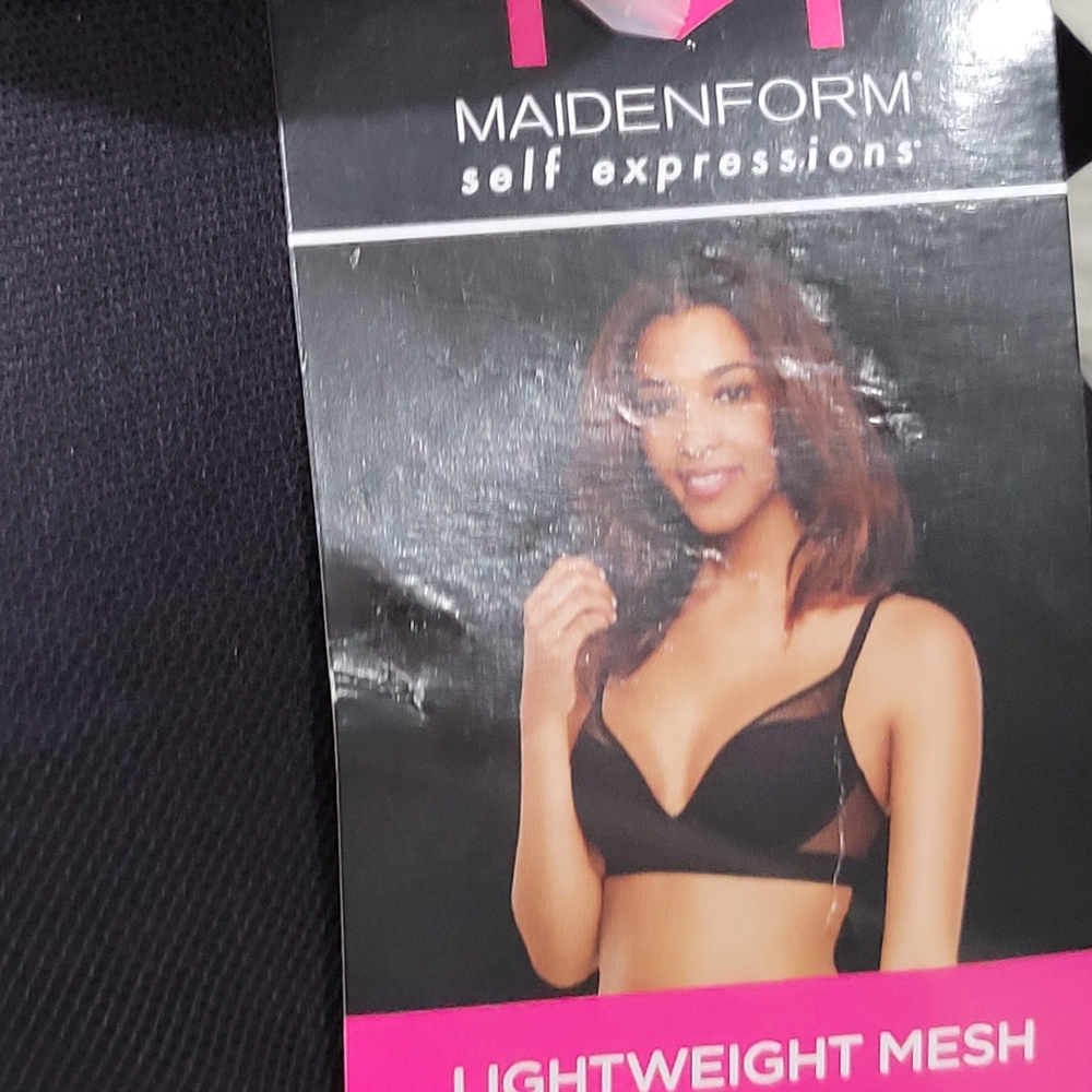 Maidenforms bra 40 C Demi  lightweight black color under wire NWT